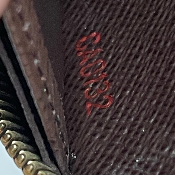 LOUIS VUITTON DAMIER EBENE ZIPPY WALLET - Picture 10 of 10